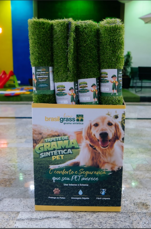 Display de Tapete de Grama Sintética Pet BRASSDECOR